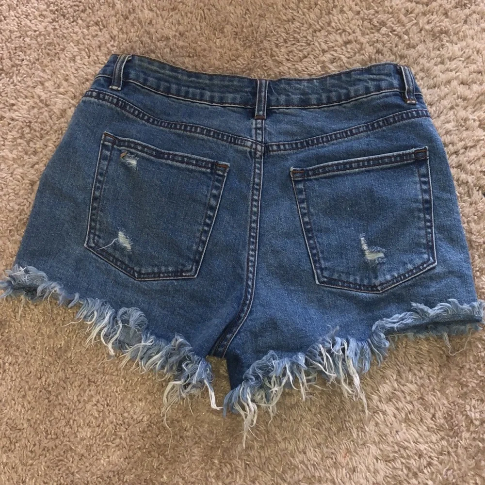 I&M High Waisted Shorts - Medium - Picture 5 of 5